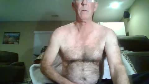 Snapshot of hairybater26 chatting on 01/30/25, 04:58 Harry online show from 01/30/25, 04:58