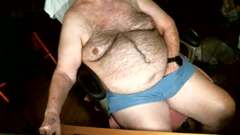 Snapshot of hairybear813 chatting on 03/24/26, 03:33 hairybear813 online show from 03/24/26, 03:33