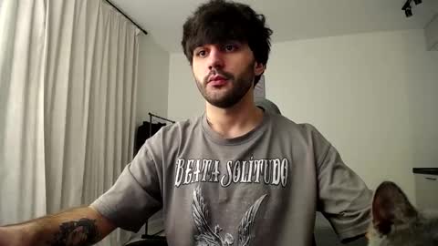 Snapshot of hairycuss chatting on 02/11/25, 12:17 Adam online show from 02/11/25, 12:17