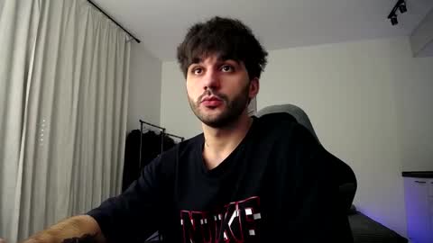 Snapshot of hairycuss chatting on 03/05/25, 09:04 Adam online show from 03/05/25, 09:04