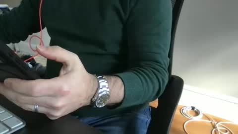 Snapshot of hairydaddy112288 chatting on 11/06/25, 04:19 hairydaddy112288 online show from 11/06/25, 04:19