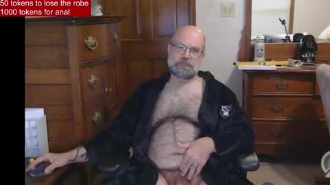 Snapshot of hairydaddybear69 chatting on 03/15/26, 11:38 HairyDaddyBear69 online show from 03/15/26, 11:38