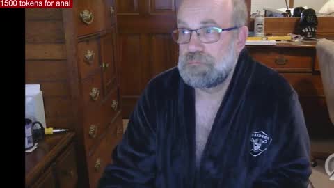Snapshot of hairydaddybear69 chatting on 03/18/26, 11:13 HairyDaddyBear69 online show from 03/18/26, 11:13