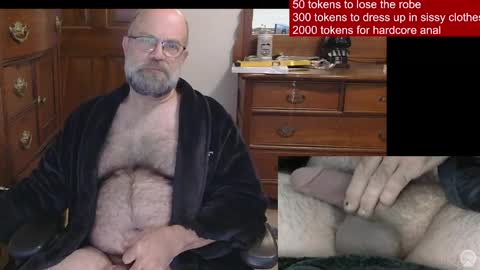 Snapshot of hairydaddybear69 chatting on 04/08/26, 12:16 HairyDaddyBear69 online show from 04/08/26, 12:16