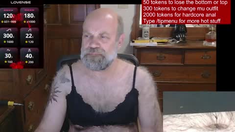 Snapshot of hairydaddybear69 chatting on 04/09/26, 04:56 HairyDaddyBear69 online show from 04/09/26, 04:56