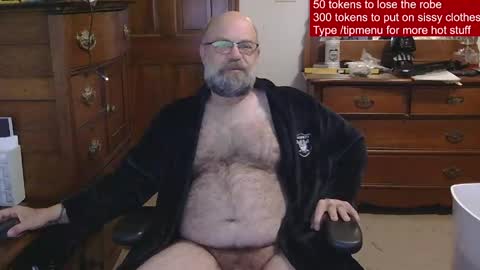 Snapshot of hairydaddybear69 chatting on 04/27/26, 11:41 HairyDaddyBear69 online show from 04/27/26, 11:41