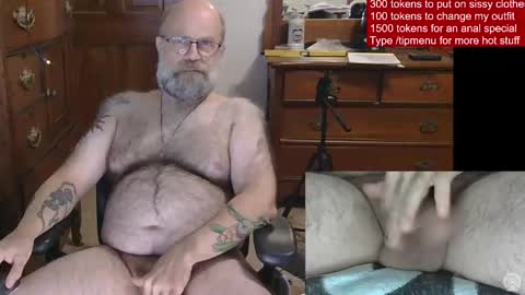Snapshot of hairydaddybear69 chatting on 05/07/26, 02:17 HairyDaddyBear69 online show from 05/07/26, 02:17