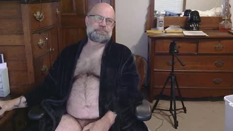 Snapshot of hairydaddybear69 chatting on 05/13/26, 11:40 HairyDaddyBear69 online show from 05/13/26, 11:40