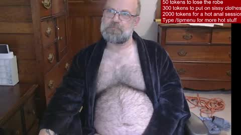 Snapshot of hairydaddybear69 chatting on 05/24/26, 12:10 HairyDaddyBear69 online show from 05/24/26, 12:10