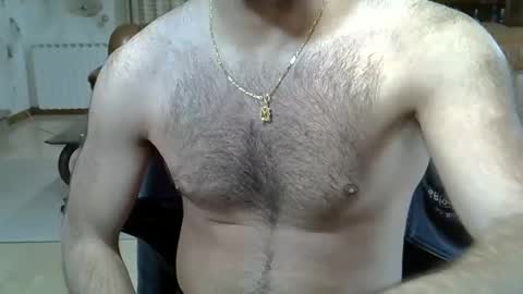 Snapshot of hairydaduncut chatting on 04/13/26, 12:21 hairydaduncut online show from 04/13/26, 12:21