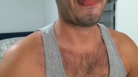 Snapshot of hairyeurostud chatting on 12/04/25, 12:53 Andy online show from 12/04/25, 12:53