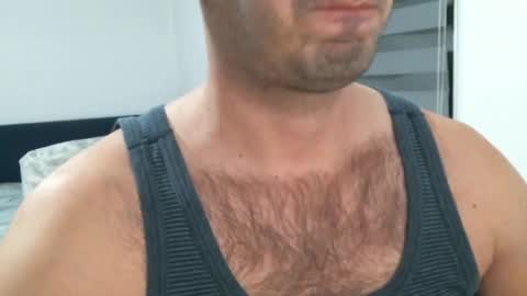 Snapshot of hairyeurostud chatting on 04/08/26, 11:59 Andy online show from 04/08/26, 11:59