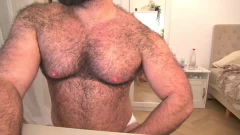 Snapshot of hairyinstinct chatting on 02/19/25, 11:25 hairyinstinct online show from 02/19/25, 11:25