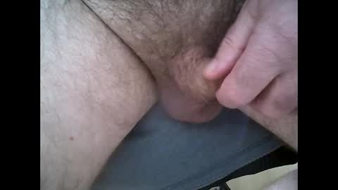 Snapshot of hairyman007 chatting on 04/10/26, 01:27 hairyman007 online show from 04/10/26, 01:27