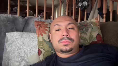 Snapshot of hairyman30000 chatting on 02/17/25, 06:04 hairyman30000 online show from 02/17/25, 06:04