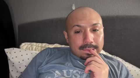 Snapshot of hairyman30000 chatting on 02/20/25, 04:39 hairyman30000 online show from 02/20/25, 04:39