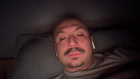 Snapshot of hairyman30000 chatting on 03/03/25, 04:47 hairyman30000 online show from 03/03/25, 04:47