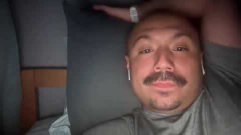 Snapshot of hairyman30000 chatting on 03/10/25, 05:43 hairyman30000 online show from 03/10/25, 05:43