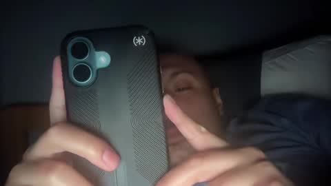 Snapshot of hairyman30000 chatting on 03/11/25, 04:21 hairyman30000 online show from 03/11/25, 04:21