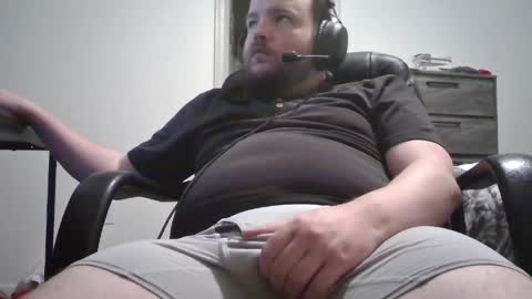 Snapshot of hairymikey chatting on 05/03/26, 07:14 hairymikey online show from 05/03/26, 07:14