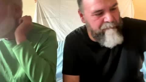 Snapshot of hairyoso chatting on 04/25/26, 08:50 Hairyoso online show from 04/25/26, 08:50