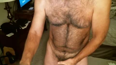 Snapshot of hairypecsguy chatting on 12/14/25, 08:09 Hairy pecs online show from 12/14/25, 08:09