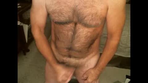 Snapshot of hairypecsguy chatting on 01/08/26, 08:16 Hairy pecs online show from 01/08/26, 08:16