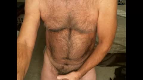 Snapshot of hairypecsguy chatting on 01/15/26, 08:52 Hairy pecs online show from 01/15/26, 08:52