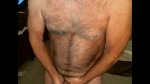 Snapshot of hairypecsguy chatting on 02/17/26, 07:49 Hairy pecs online show from 02/17/26, 07:49