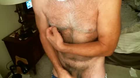 Snapshot of hairypecsguy chatting on 04/10/26, 11:09 Hairy pecs online show from 04/10/26, 11:09