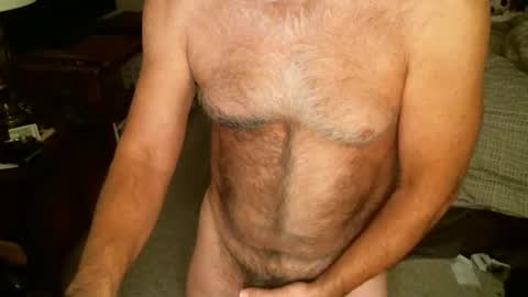 Snapshot of hairypecsguy chatting on 04/14/26, 06:41 Hairy pecs online show from 04/14/26, 06:41