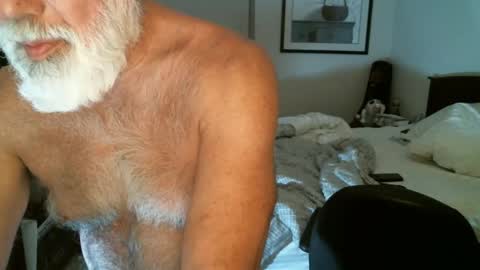 Snapshot of hairypecsguy chatting on 05/22/26, 07:26 Hairy pecs online show from 05/22/26, 07:26