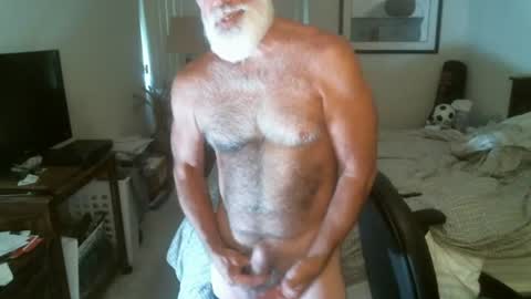 Snapshot of hairypecsguy chatting on 07/04/26, 09:43 Hairy pecs online show from 07/04/26, 09:43