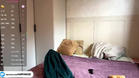 Snapshot of hairyshort chatting on 04/15/26, 01:40 hairy and short online show from 04/15/26, 01:40