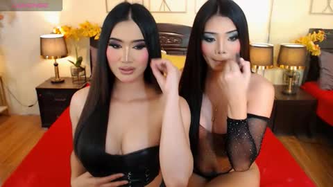 YOUR SIDECHIC HAILEY online show from 10/10/25, 08:13