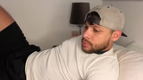 Snapshot of haku_kanjii chatting on 11/20/25, 10:09 Independent model online show from 11/20/25, 10:09