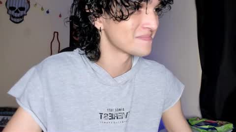 Snapshot of halan_jr chatting on 11/20/25, 09:31 halan online show from 11/20/25, 09:31