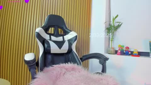 Anahis online show from 03/03/25, 12:37