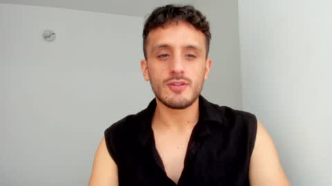 halle_1 online show from 06/13/26, 07:12