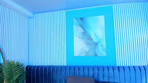 Halley Lorens online show from 11/27/25, 07:27