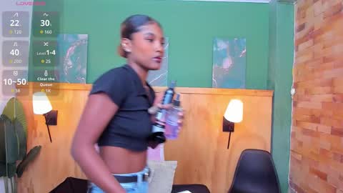 Halley Lorens online show from 03/20/26, 12:10