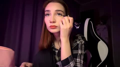 Snapshot of halliemcanaw chatting on 12/01/25, 06:24 Holly online show from 12/01/25, 06:24