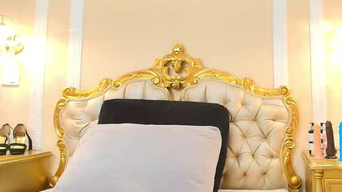 Hallie Stone online show from 03/20/26, 12:21