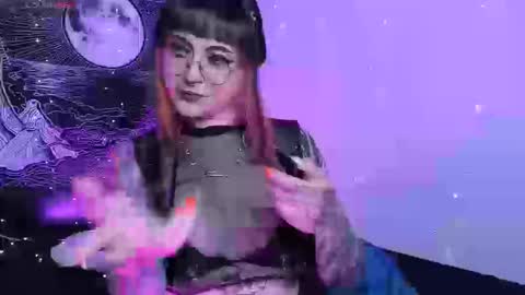 Hallu online show from 09/19/25, 10:32