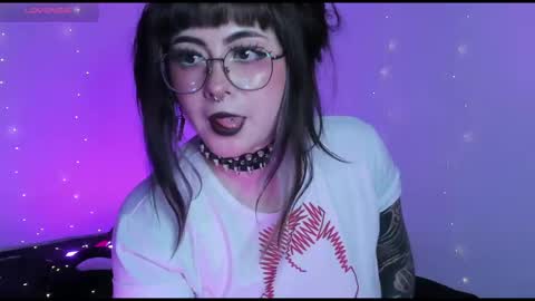 Snapshot of hallucigenia_sparza chatting on 03/01/26, 09:50 Hallu online show from 03/01/26, 09:50