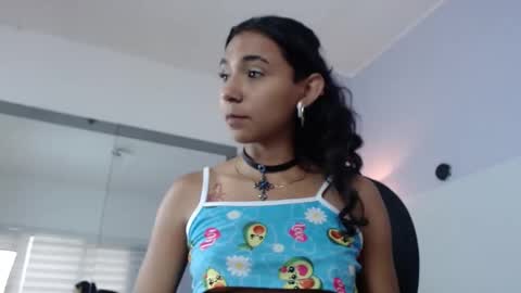 hamber_reyes online show from 09/24/25, 01:25