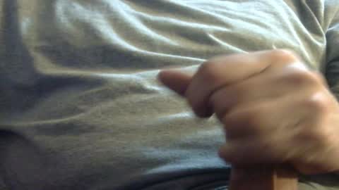 Snapshot of hamhead71 chatting on 02/15/25, 01:31 hamhead71 online show from 02/15/25, 01:31