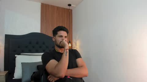 Snapshot of hamilton_1 chatting on 10/10/25, 03:16 Hamilton online show from 10/10/25, 03:16