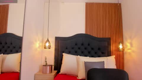 Snapshot of hamilton_1 chatting on 10/29/25, 09:38 Hamilton online show from 10/29/25, 09:38