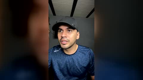 hamiltong12 online show from 12/20/25, 04:41